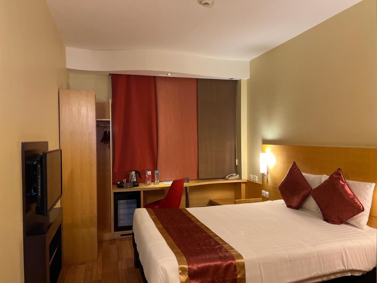 Ibis Yanbu Hotel Luaran gambar