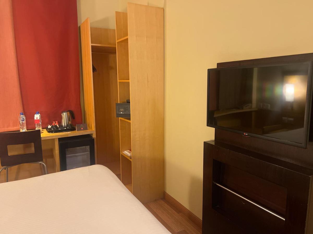 Ibis Yanbu Hotel Luaran gambar